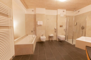 Bagno Suite Berghotel Miramonti