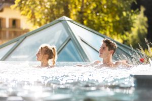 Piscina esterna Berghotel Miramonti